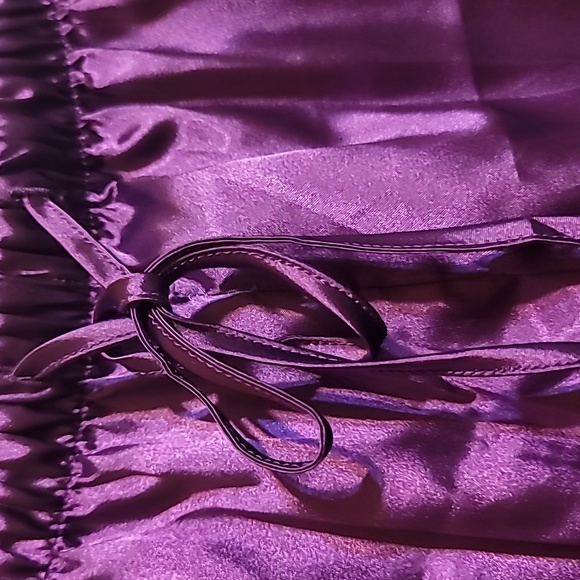 Ekouaer Silk Purple Soft Satin V-Neck 2- Piece Pajamas PJ Short Set, Size Medium - Picture 8 of 11